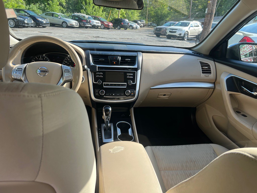 2018 Nissan Altima Image 7