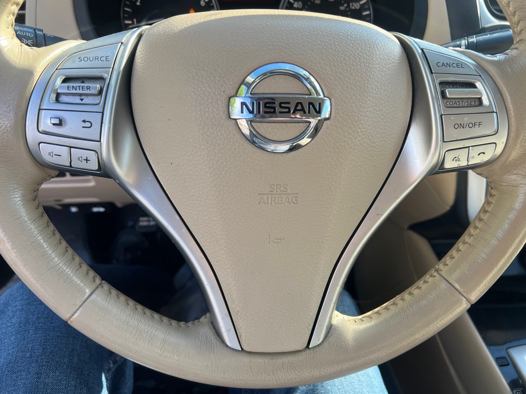 2018 Nissan Altima Image 10