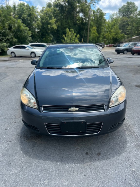 2010 Chevrolet Impala Image 2
