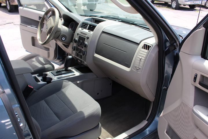 2010 Ford Escape Image 7