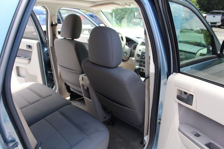2010 Ford Escape Image 8