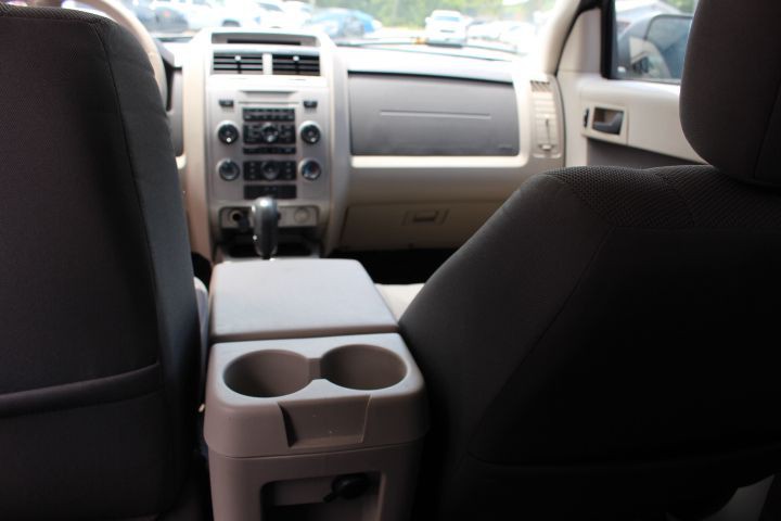 2010 Ford Escape Image 10