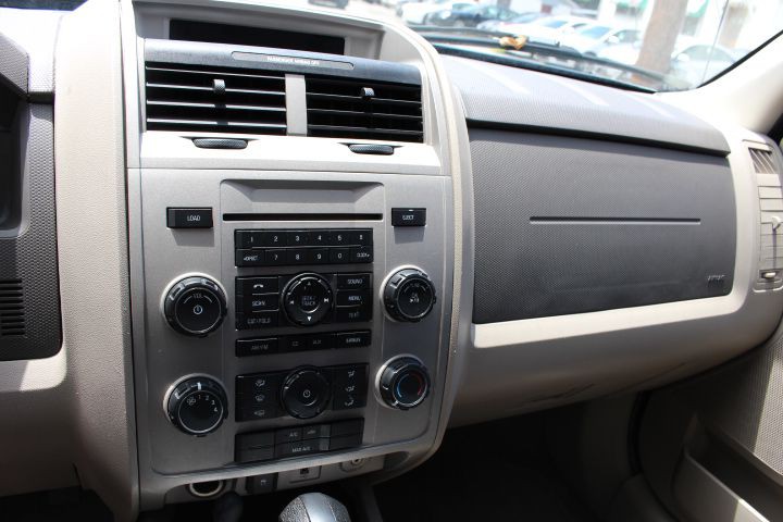 2010 Ford Escape Image 14