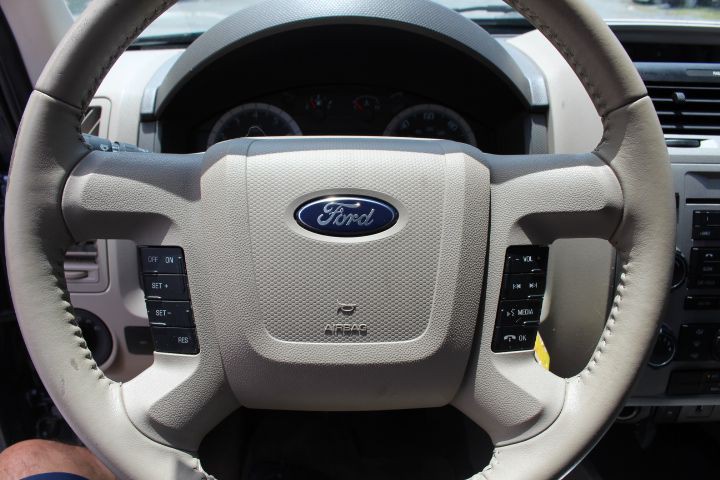 2010 Ford Escape Image 15