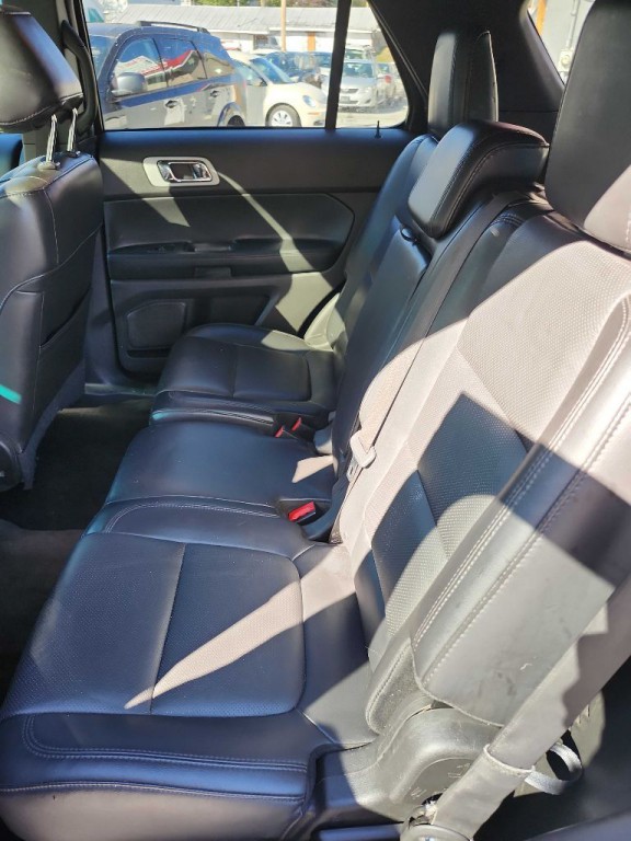 2015 Ford Explorer Image 14