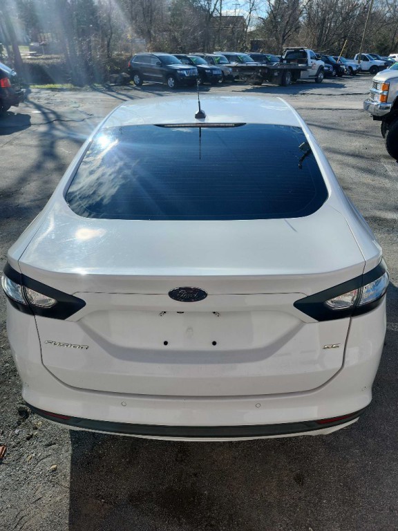2016 Ford Fusion Image 4