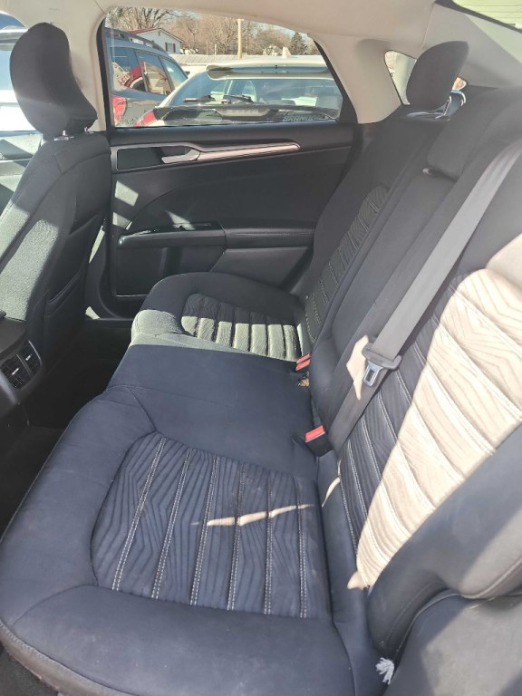 2016 Ford Fusion Image 7