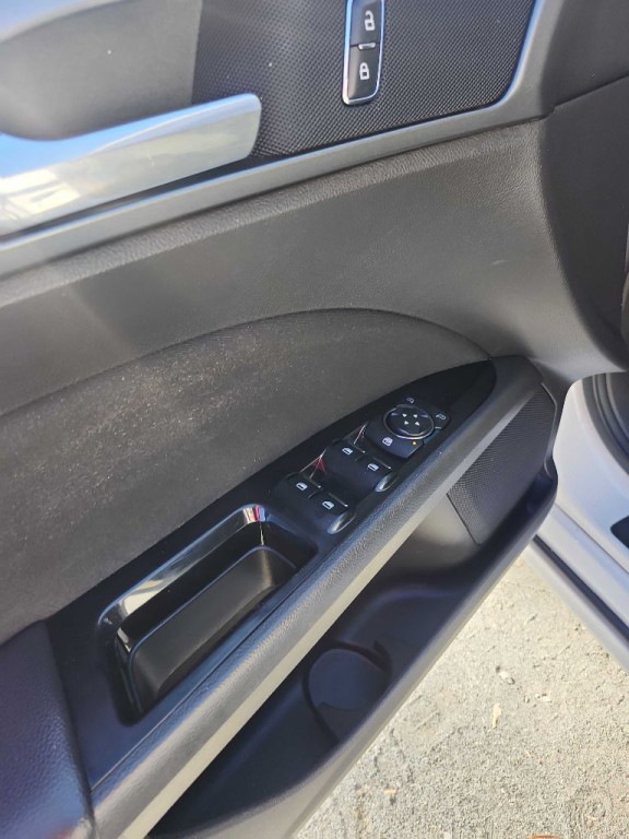 2016 Ford Fusion Image 8