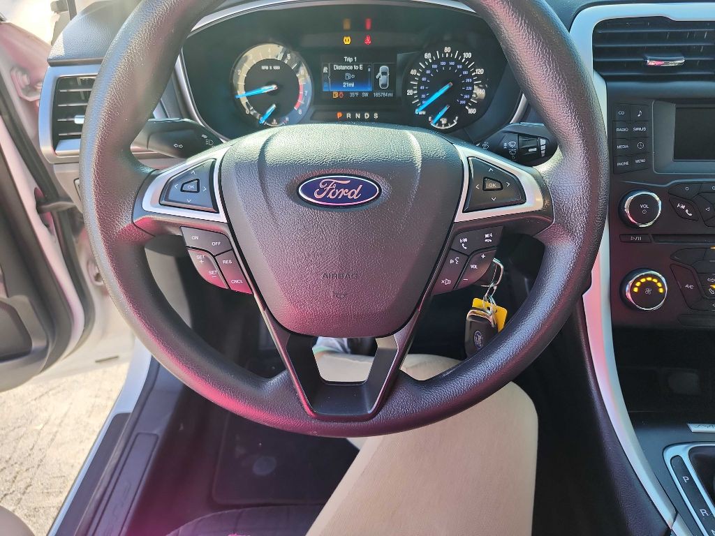 2016 Ford Fusion Image 11