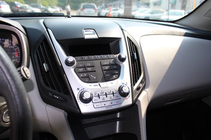 2015 Chevrolet Equinox Image 11