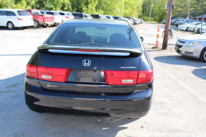 2005 Honda Accord Image 4