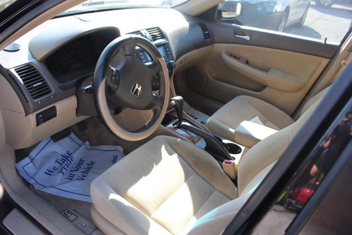 2005 Honda Accord Image 6
