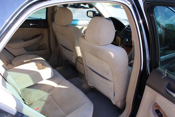 2005 Honda Accord Image 9
