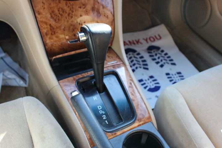 2005 Honda Accord Image 14