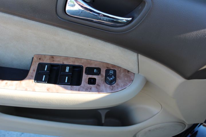 2005 Honda Accord Image 15