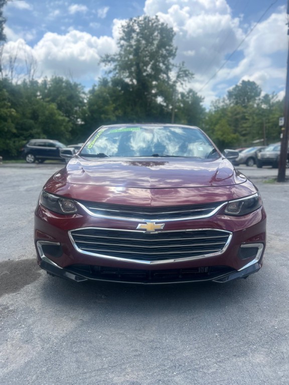 2016 Chevrolet Malibu Image 2