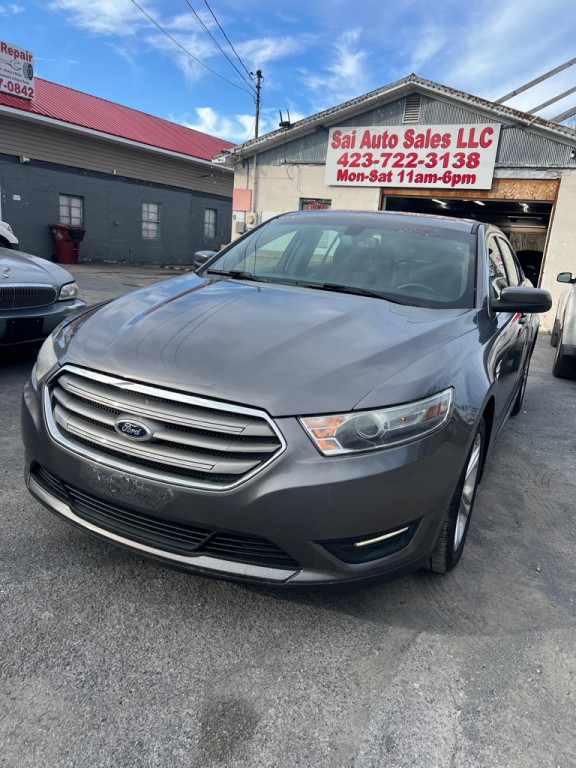 2013 Ford Taurus Image 1