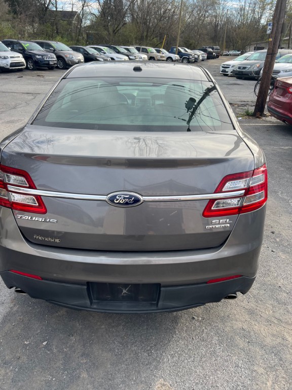 2013 Ford Taurus Image 4