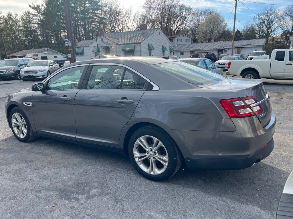 2013 Ford Taurus Image 6