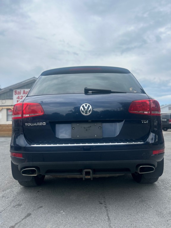 2013 Volkswagen Touareg Image 6
