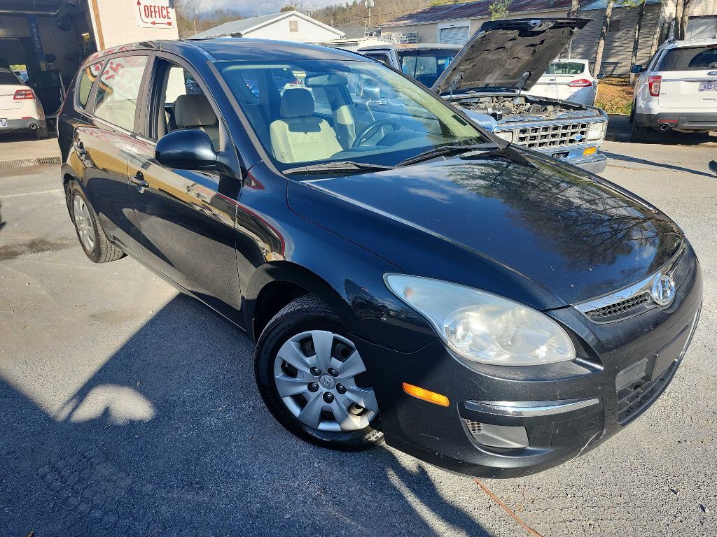 2010 Hyundai Elantra Image 2