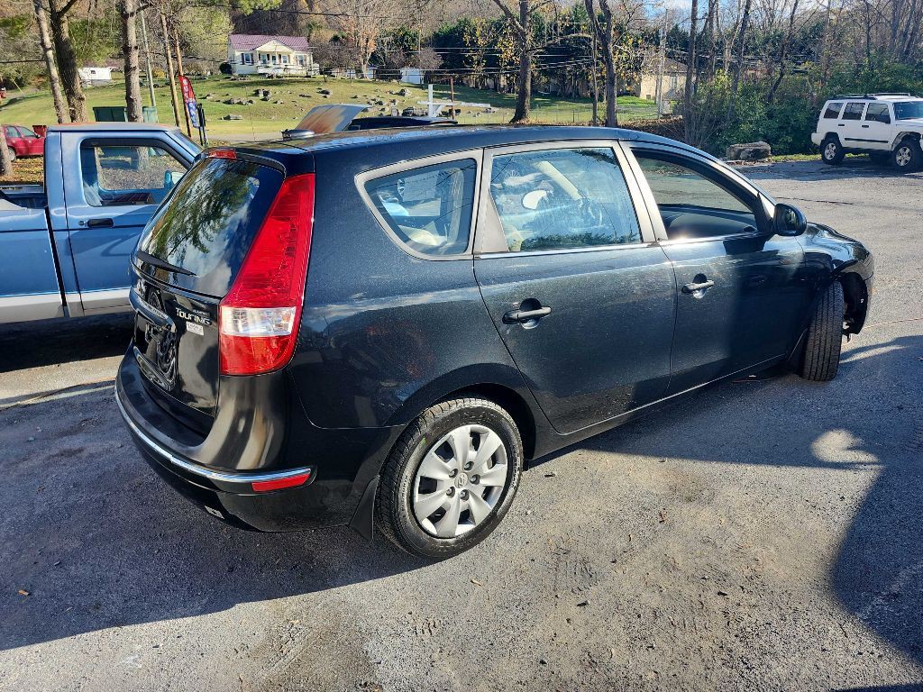 2010 Hyundai Elantra Image 4
