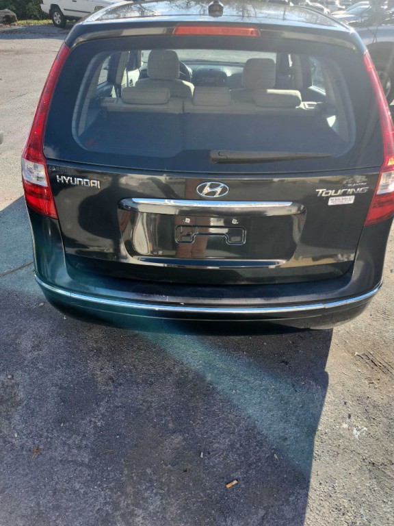 2010 Hyundai Elantra Image 5