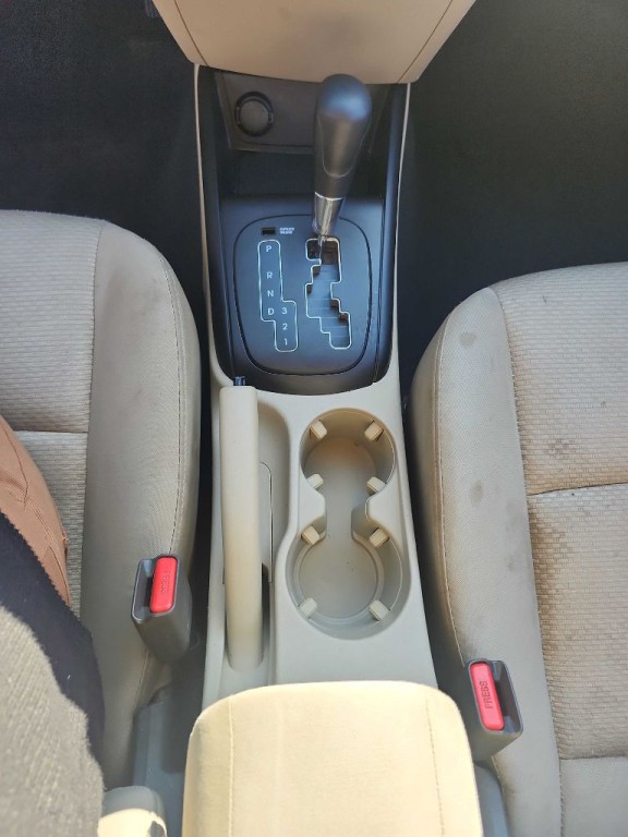 2010 Hyundai Elantra Image 13