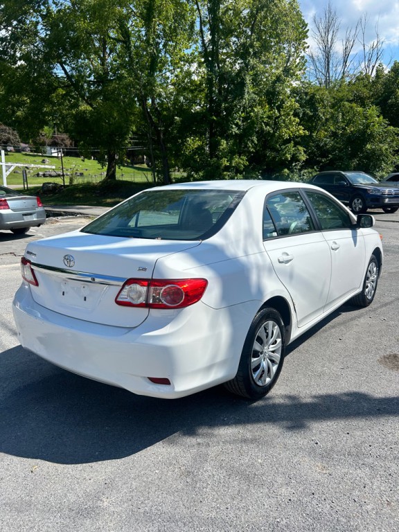 2012 Toyota Corolla Image 5