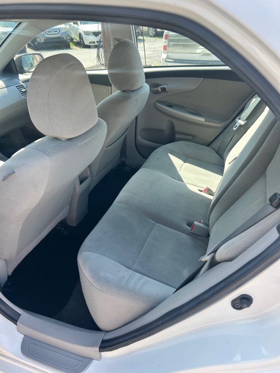 2012 Toyota Corolla Image 6