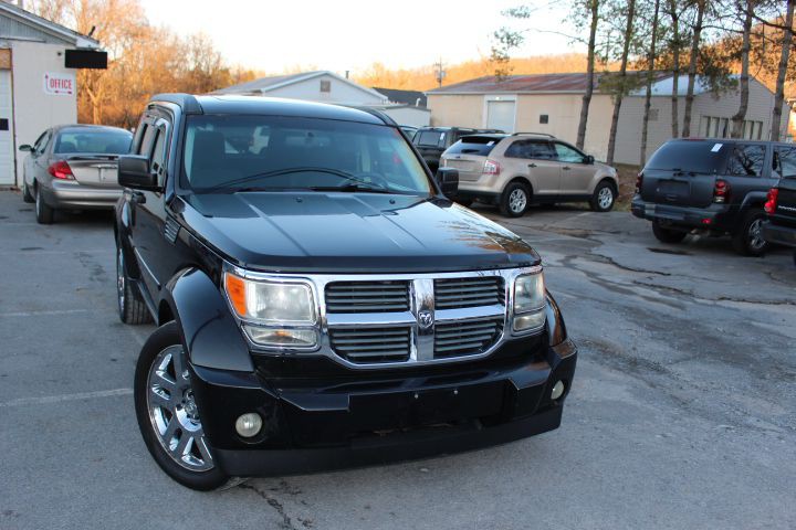 2008 Dodge Nitro Image 2
