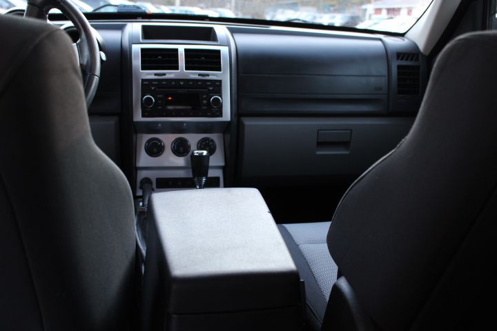 2008 Dodge Nitro Image 15