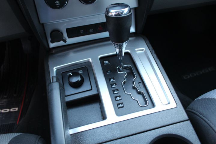 2008 Dodge Nitro Image 18