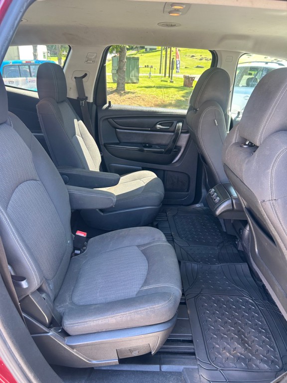 2017 Chevrolet Traverse Image 3