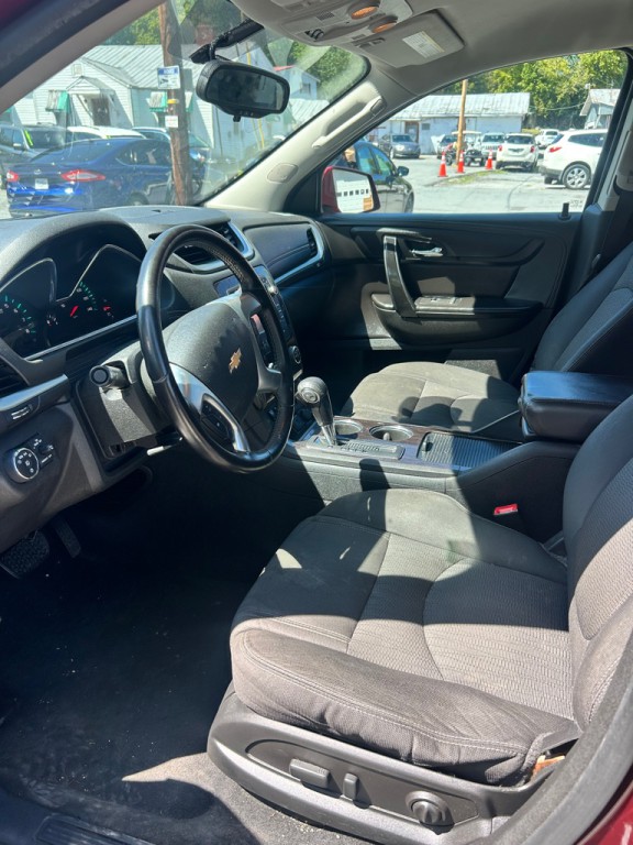2017 Chevrolet Traverse Image 5