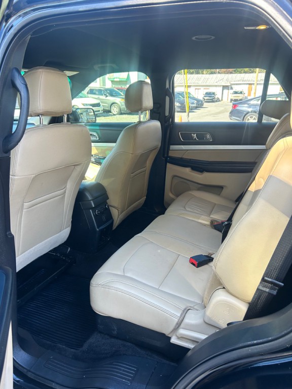 2016 Ford Explorer Image 3
