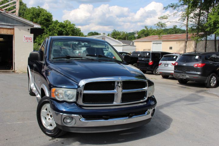 2004 Dodge Ram 1500 Image 2