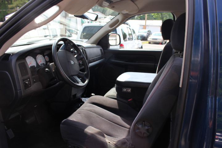 2004 Dodge Ram 1500 Image 8