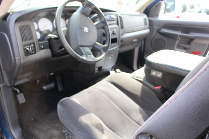 2004 Dodge Ram 1500 Image 9