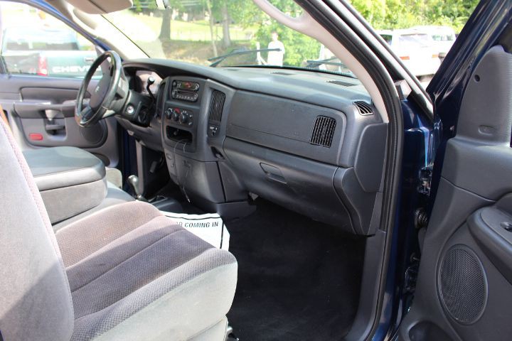 2004 Dodge Ram 1500 Image 11