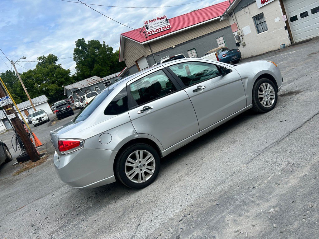 2010 Ford Focus Image 5