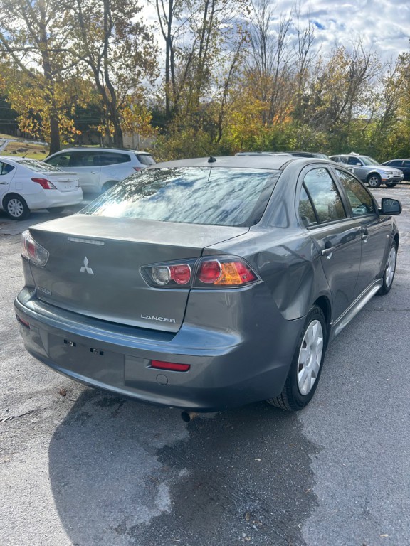 2011 Mitsubishi Lancer Image 3