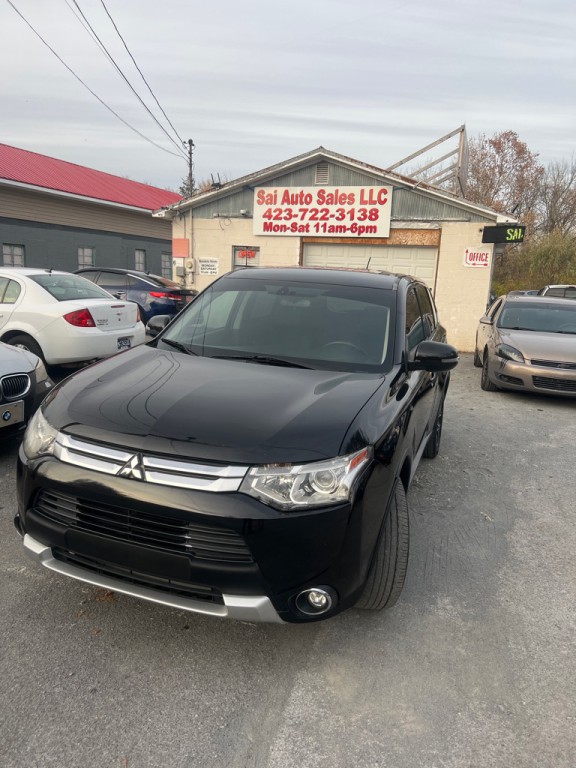 2015 Mitsubishi Outlander Image 1