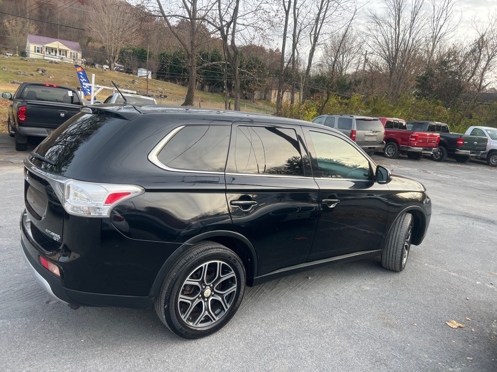 2015 Mitsubishi Outlander Image 3