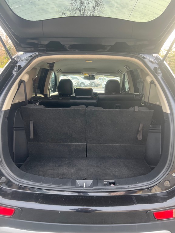 2015 Mitsubishi Outlander Image 9