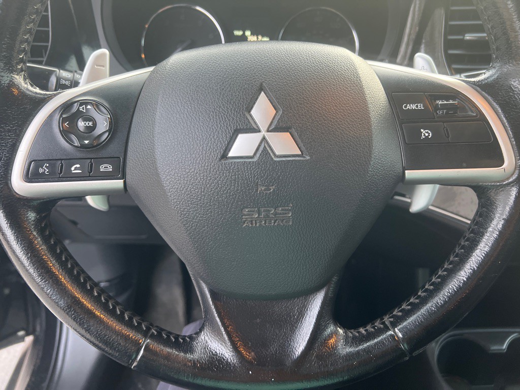 2015 Mitsubishi Outlander Image 14