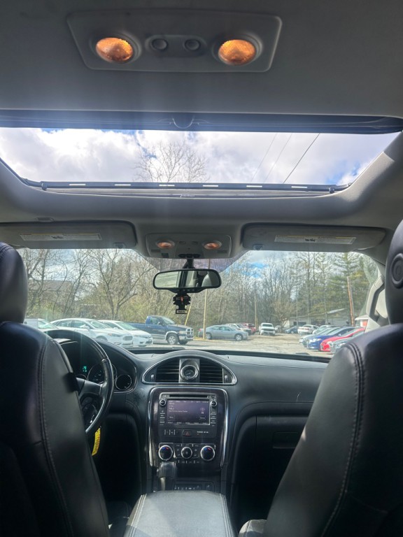 2016 Buick Enclave Image 18