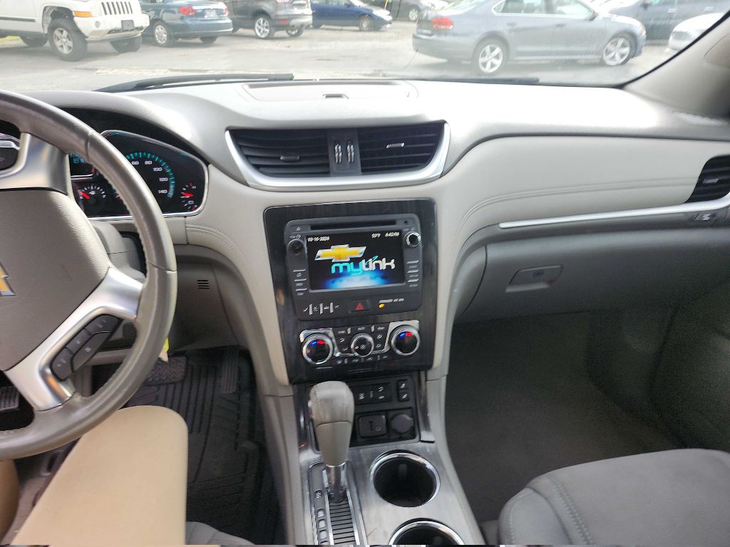 2015 Chevrolet Traverse Image 12