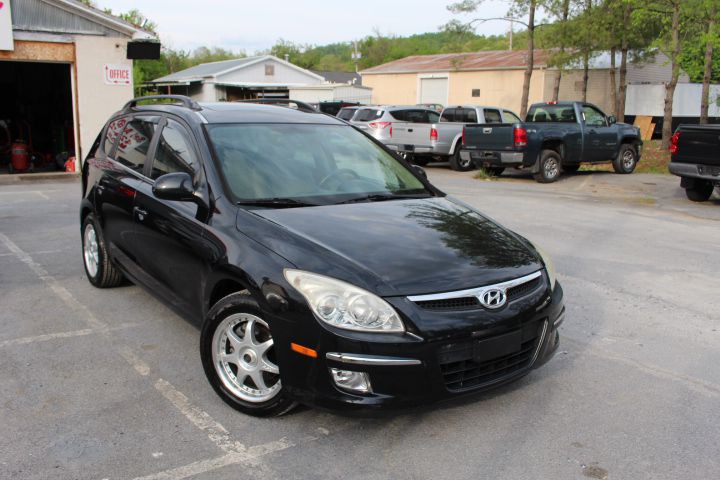 2010 Hyundai Elantra Image 2