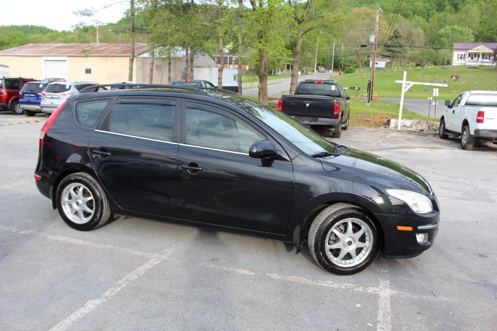 2010 Hyundai Elantra Image 3